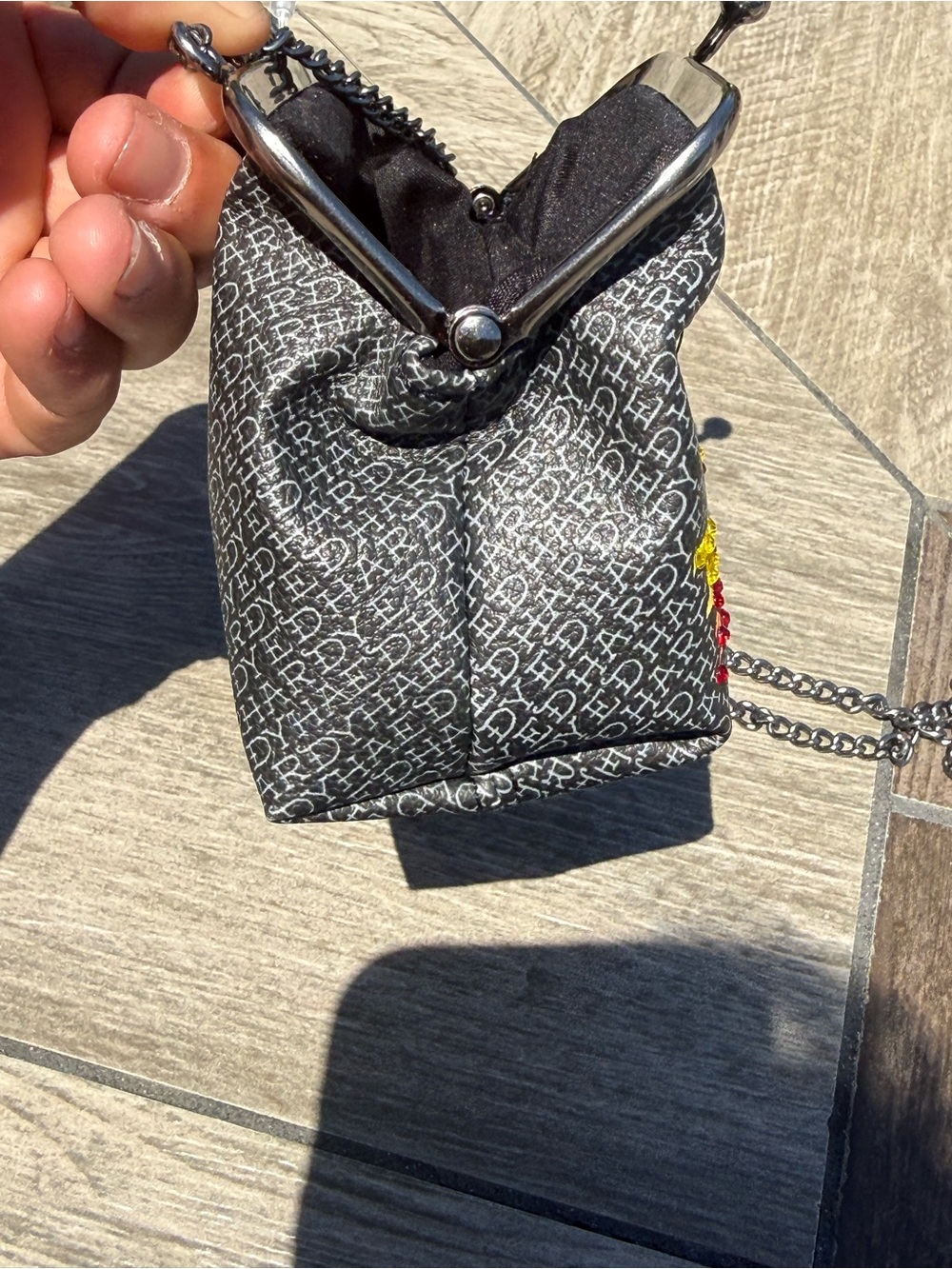 NWT Ed Hardy Y2K Micro Kiss-Lock Crossbody Mini Bag Rhinestone Tiger - Picture 6 of 7